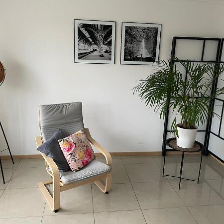 Superb Appartement With 3 Bed Rooms In Antwerpen ภายนอก รูปภาพ